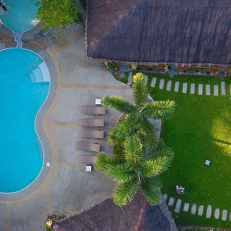 Nabulao Beach Resort Hinoba-an Buitenkant foto