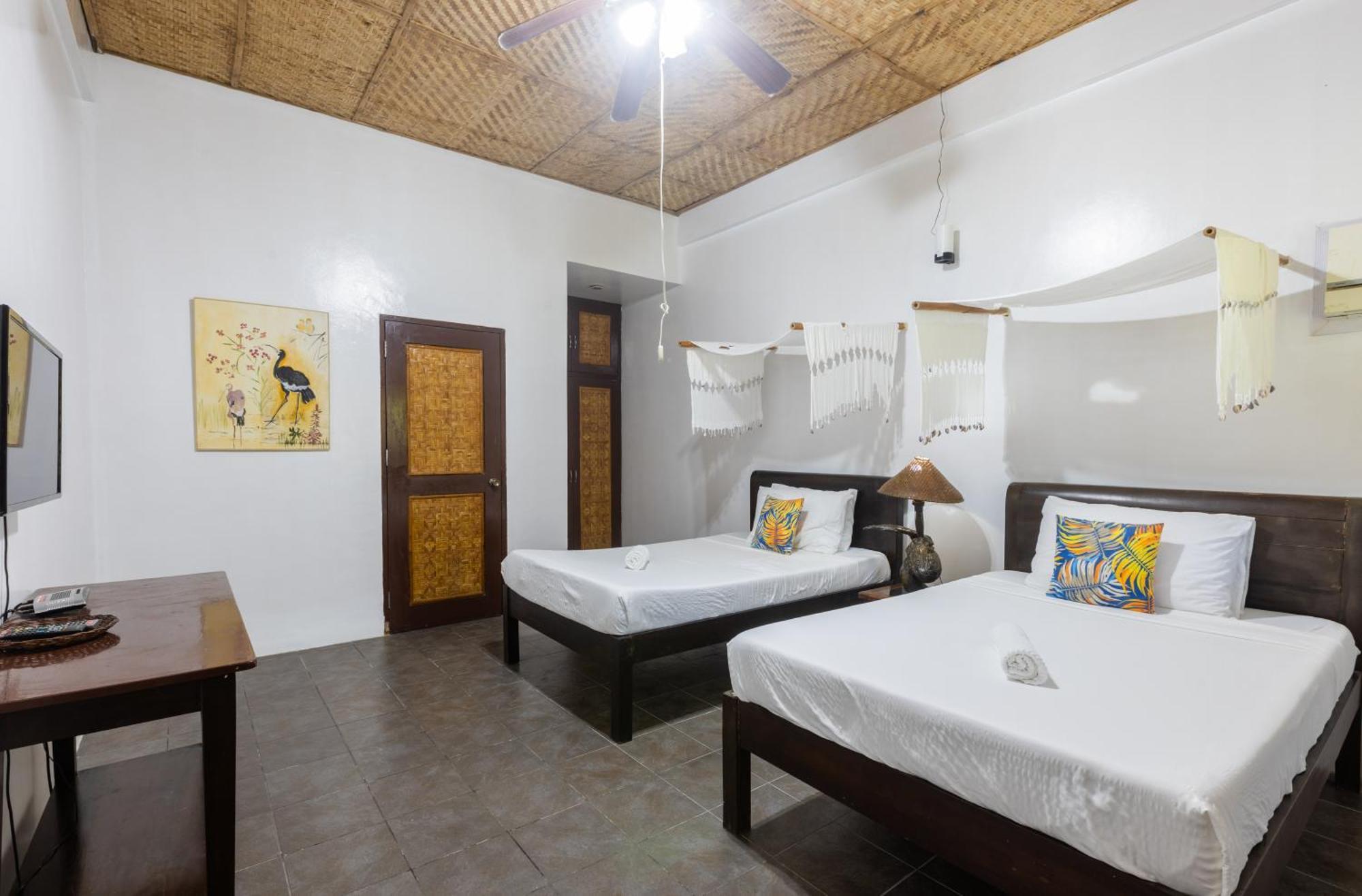 Nabulao Beach Resort Hinoba-an Buitenkant foto