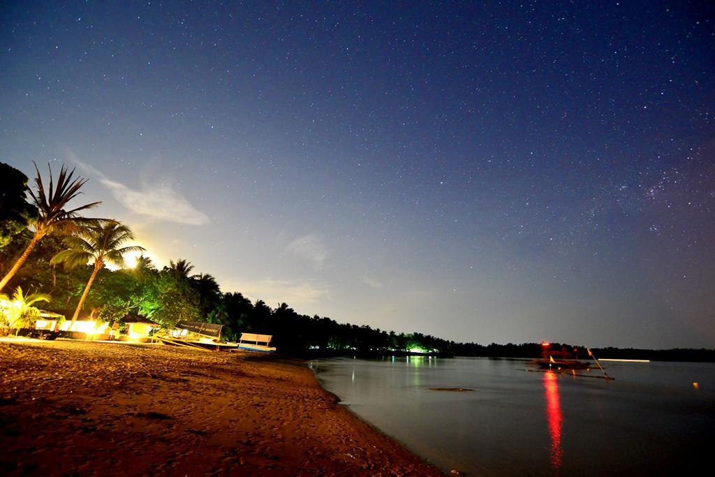 Nabulao Beach Resort Hinoba-an Buitenkant foto
