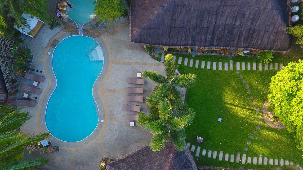 Nabulao Beach Resort Hinoba-an Buitenkant foto