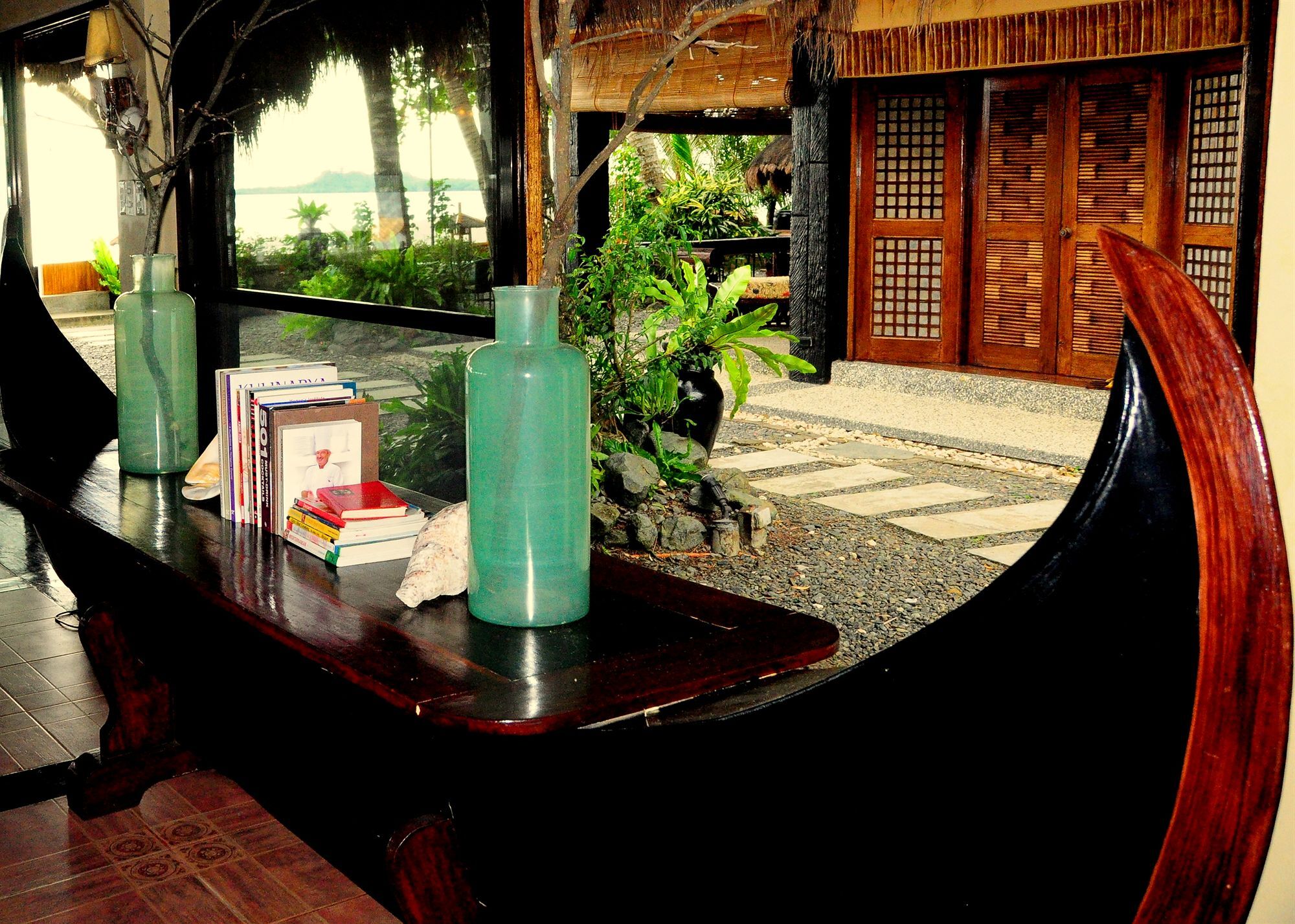 Nabulao Beach Resort Hinoba-an Buitenkant foto